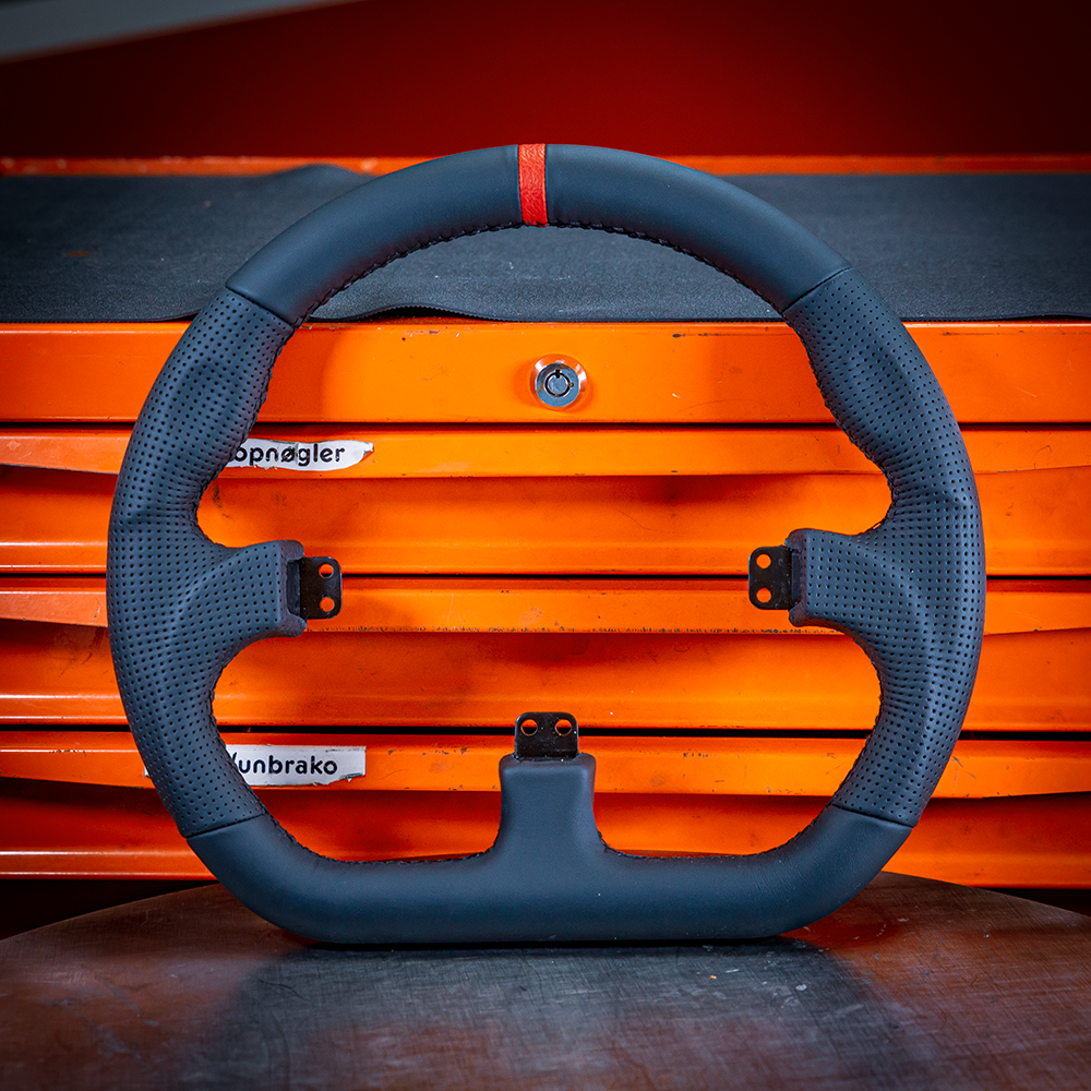 Asetek SimSports® Closed D Black Leather Rim Asetek SimSports